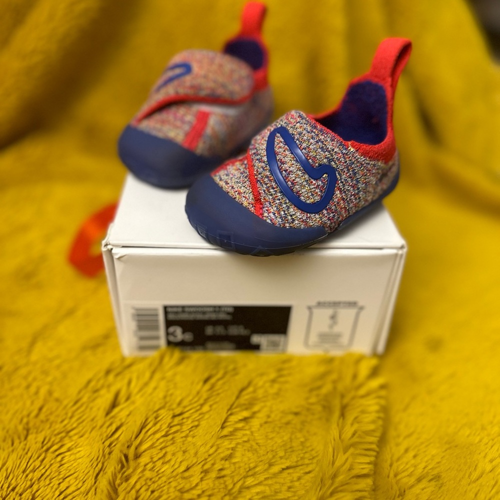 Nike Swoosh 1